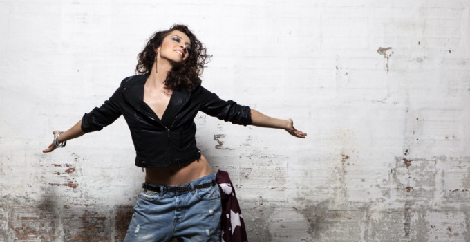 LA REGINA DELLA ZUMBA FRANCESCA MARIA FIRMA CON SONY MUSIC E PRESENTA IL NUOVO SINGOLO “THE BOMBAY”