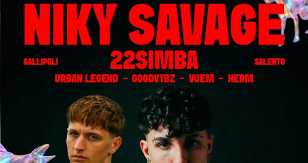 Niki Savage e 22Simba